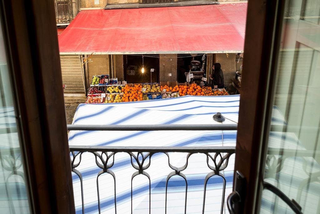 דירות La Finestra Sul Mercato In Centro A פלרמו מראה חיצוני תמונה